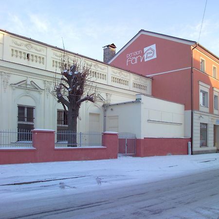Penzion Fan Карловы Вары Экстерьер фото